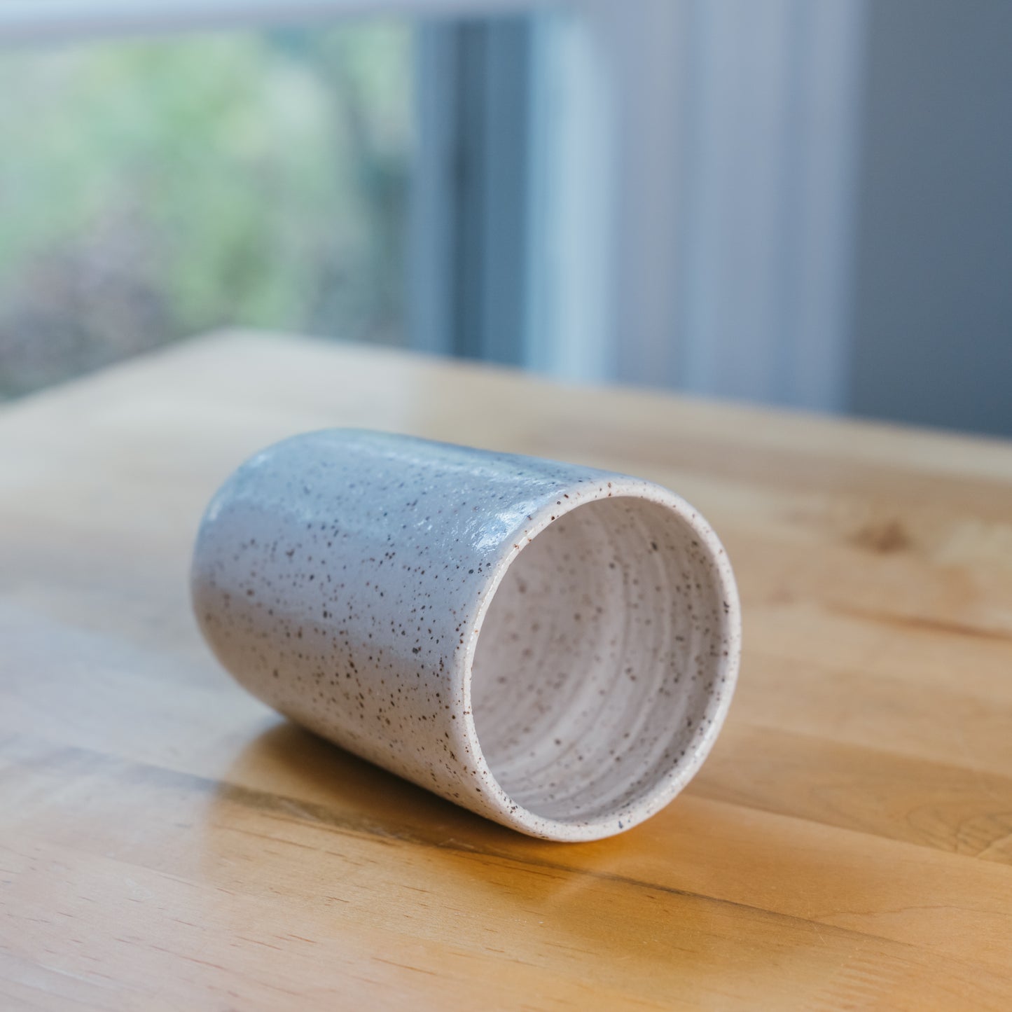 Medium White Tumblers (Pair)